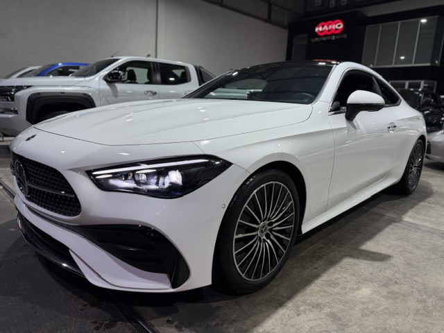 Mercedes-Benz